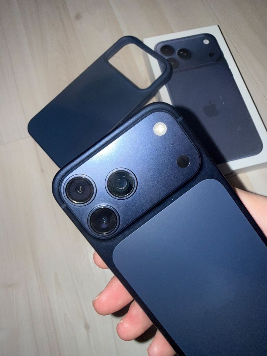 Apple Telefoni cellulari / Smartphones: Iphone 17 Pro Max – Nuovo (secondo la descrizione) da Basel venduto da atkr 2
