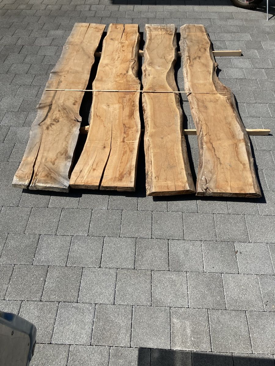 Articoli in legno: Kirschbaumbretter – Usato da Luthern Bad venduto da Peter686