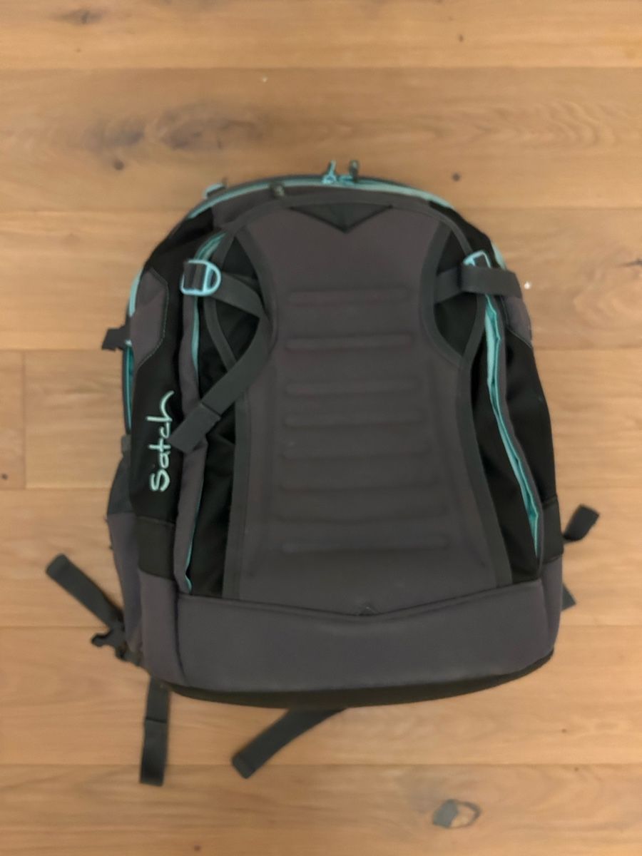 Satch Rucksäcke: Satch Schulrucksack – Gebraucht aus Olten von Andreablum