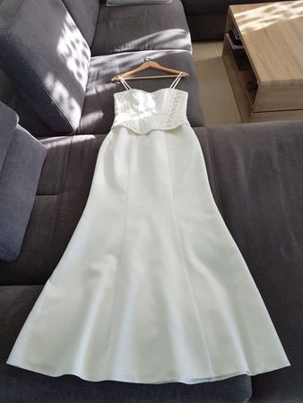 HOCHZEITSKLEID GR. 36/38  MIT STOLA-