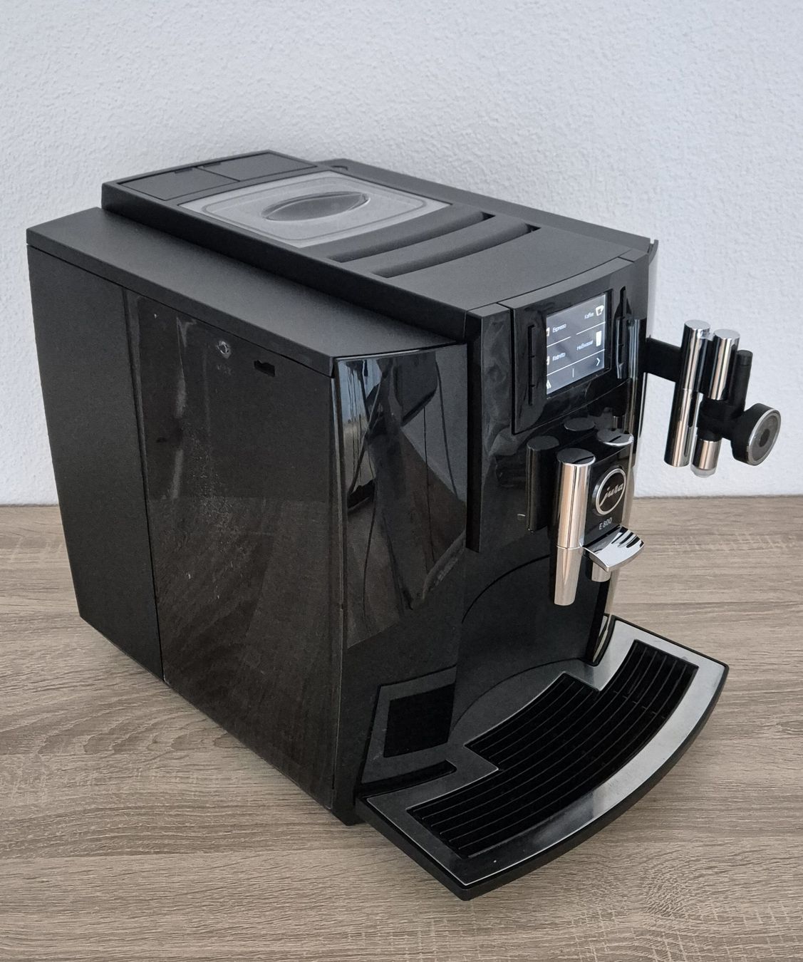 Jura Macchine per caffè & Macchine per espresso: Jura E800 Kaffeevollautomat – Usato da Sursee venduto da Marcelo.22 1