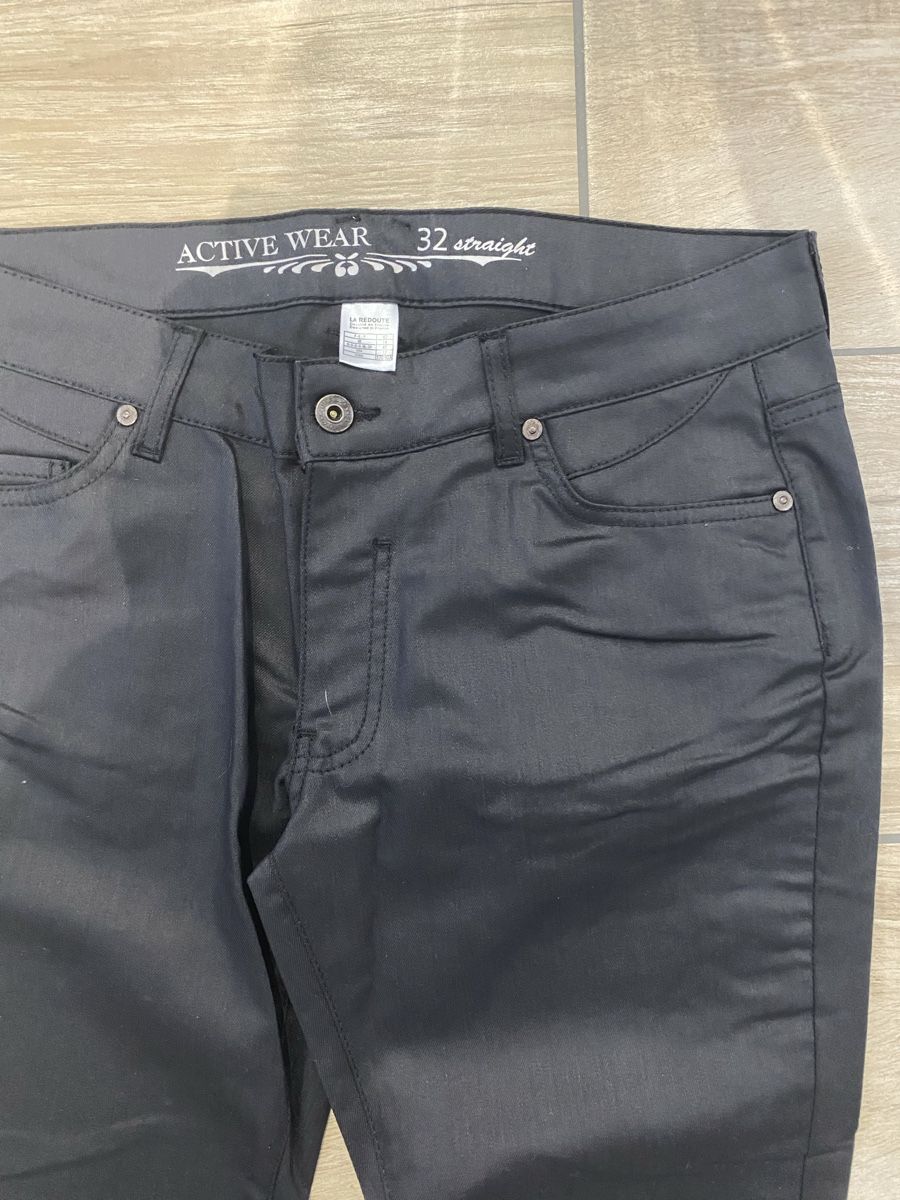 La Redoute Jeans: Damen Jeans schwarz Grösse 32 neu – Nuovo (secondo la descrizione) da Hausen AG venduto da corinne_g 1