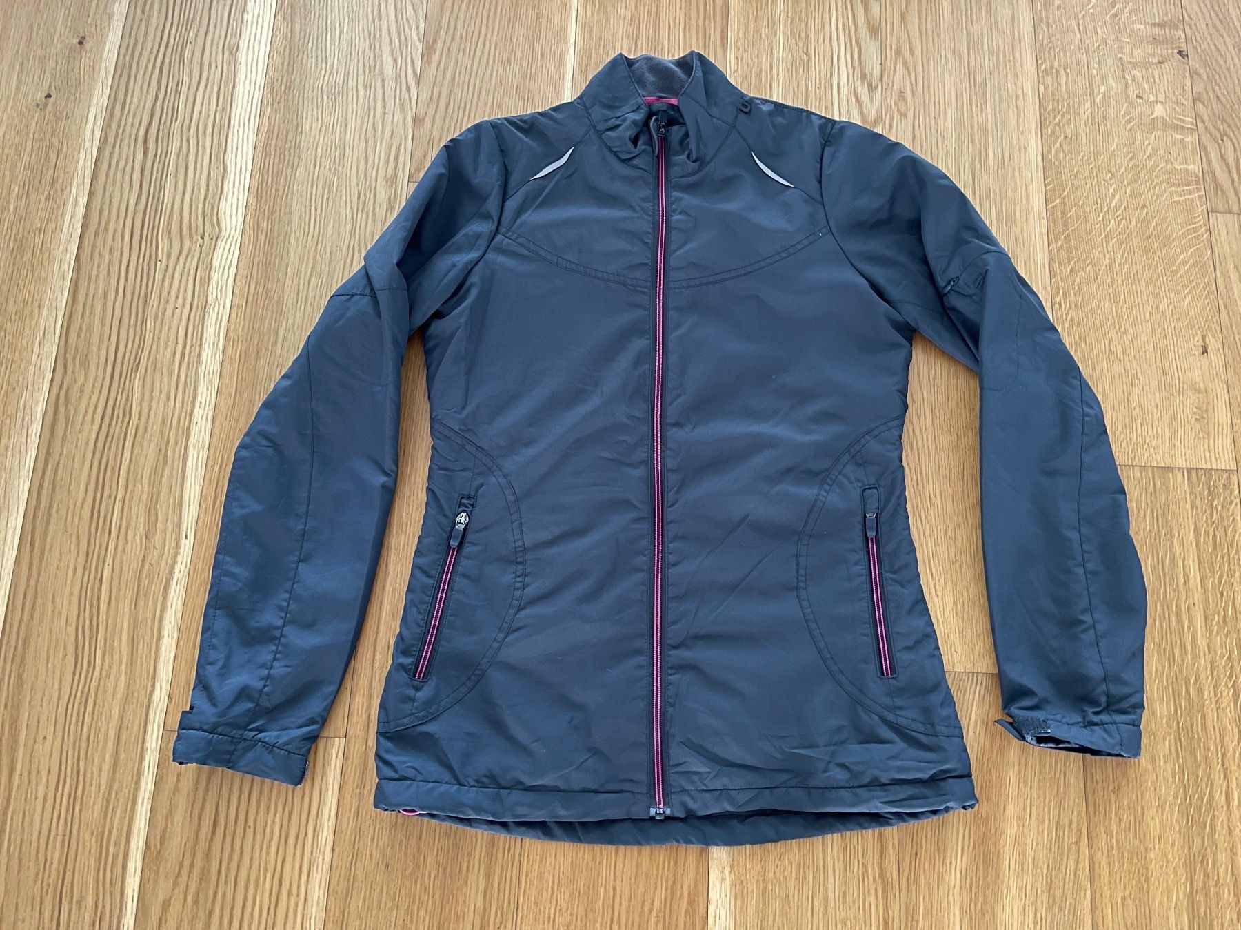 Tchibo Giacche: Lauf-Windshutz-Jacke Tchibo – Usato da Ehrendingen venduto da abo_p9n6