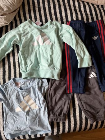 Adidas Kinder Kleider Grösse 62-74 blau hellblau