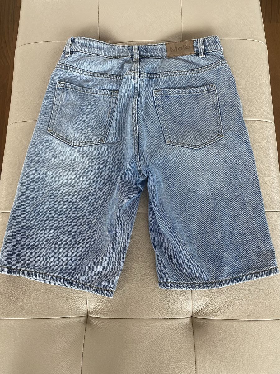 Molo Pantaloni: Molo Shorts Jeans blau Gr. 176 – Nuovo (secondo la descrizione) da Meggen venduto da 6003Luzern 1