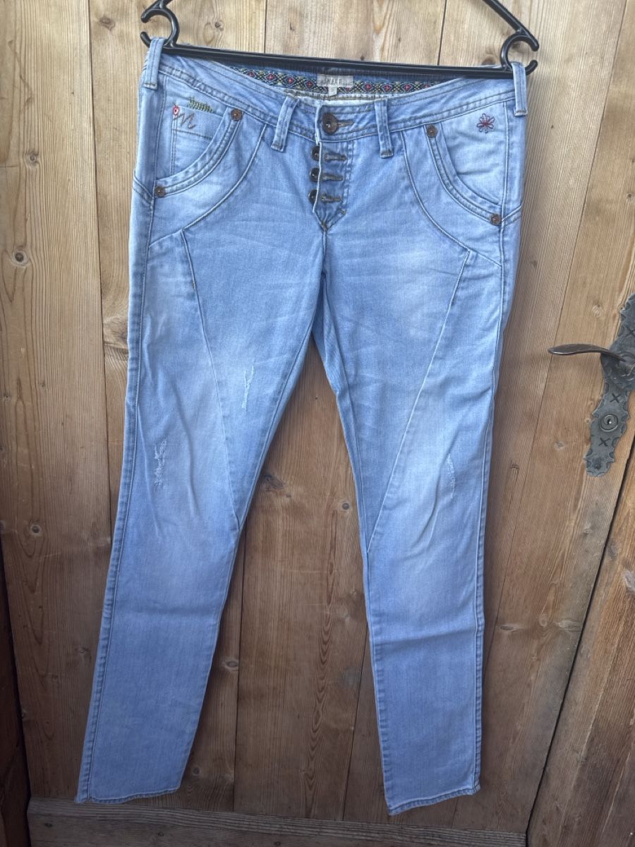 Nile Jeans: Nile Jeans Damen hellblau Grösse S – Gebraucht aus Landquart von Happyhippo42
