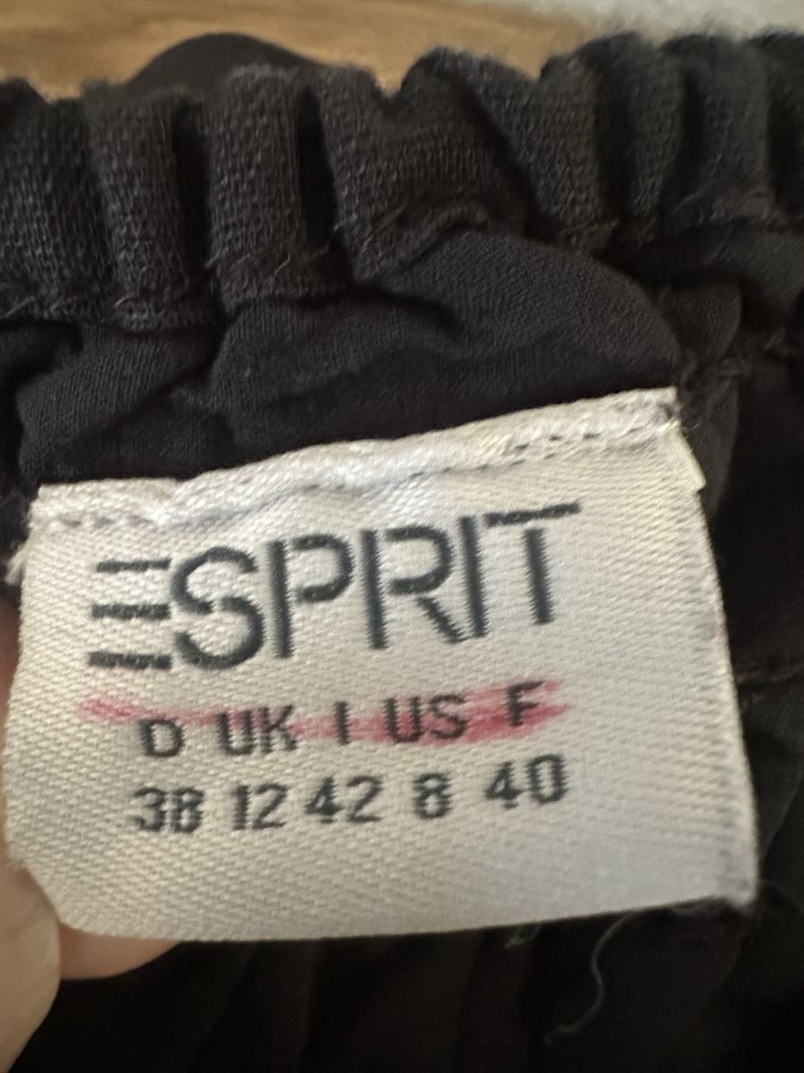 Esprit Vestiti: schwarzes Kleid Esprit – Usato da Brütten venduto da Estuenggi 4