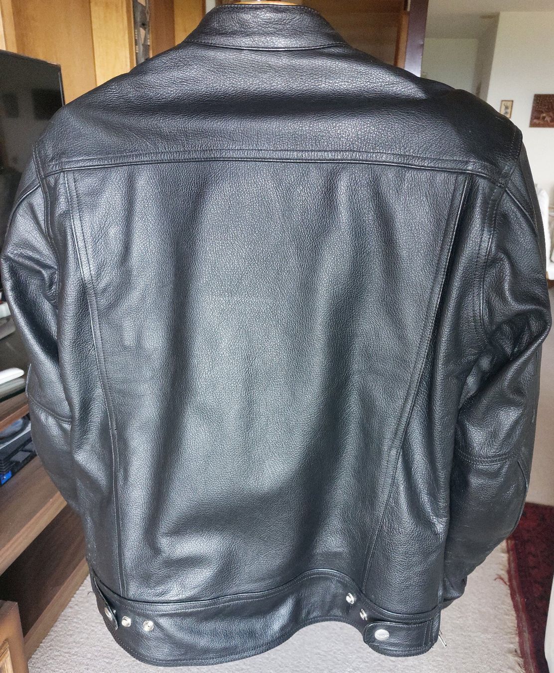 Triumph Giacche: Triumph Motorrad Lederjacke Grösse 42/52 – Usato da Widen venduto da S4L3M 1