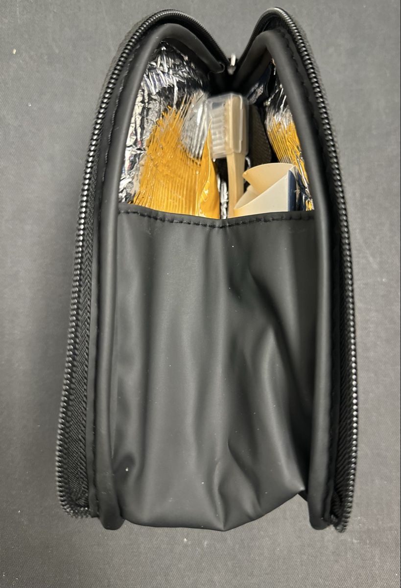 Kosmetikkoffer: Lufthansa Business Class x Porsche Design Necessaire – Neu und originalverpackt aus Küsnacht ZH von Nano_zh 1