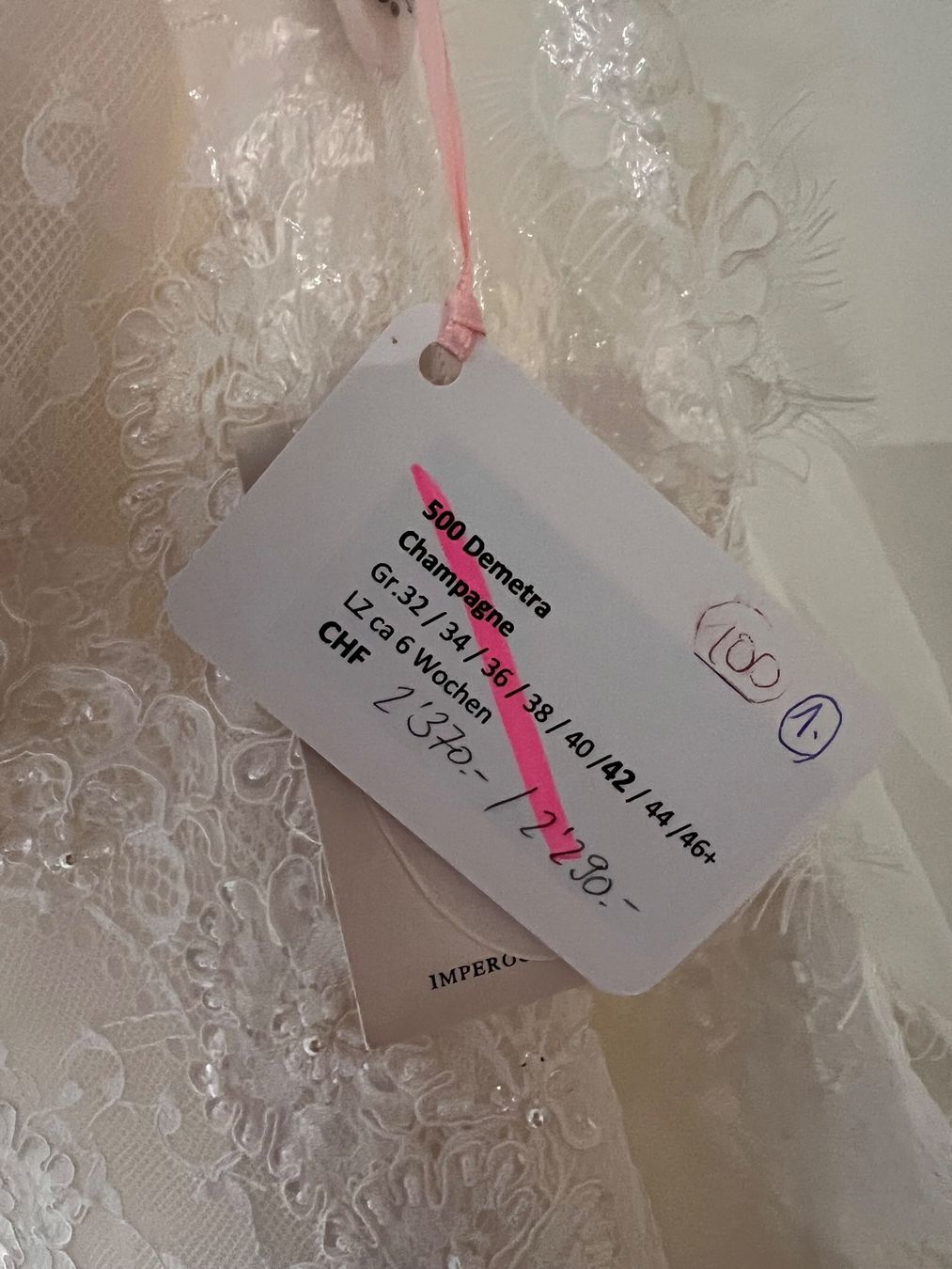 Vestiti: Brautkleid Gr.42 Neu mit Etikett – Nuovo (secondo la descrizione) da Hunzenschwil venduto da hun_p2kx 1