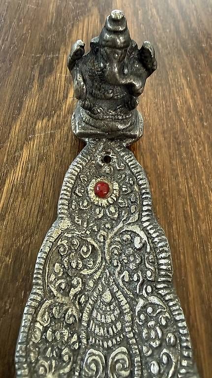 Bruciatori di incenso: Räucherstäbchenhalter mit Ganesha-Figur – Usato da Zürich venduto da TomTom2011 1
