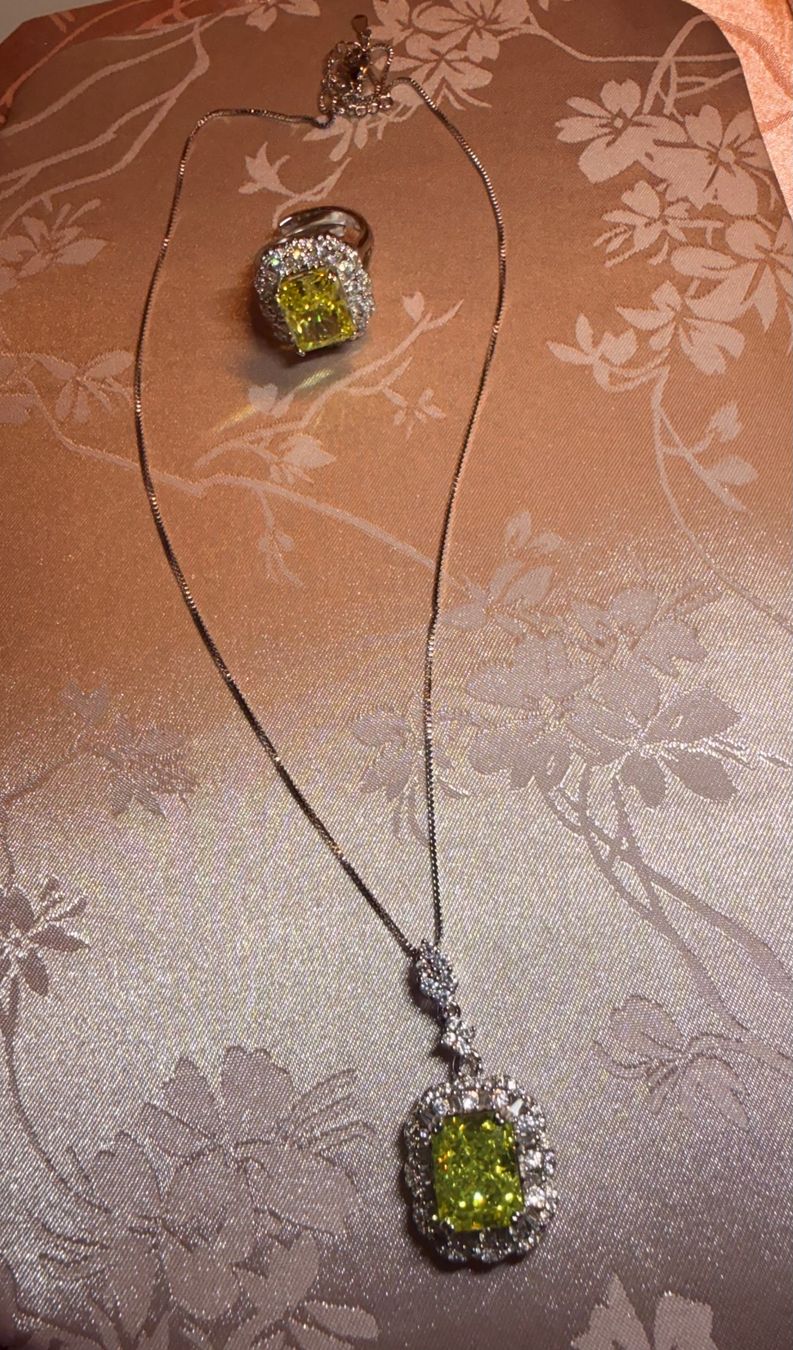 Autres bijoux: Parure Lime Prestige – Neuf avec emballage d'origine à St-Maurice par Sandrinette123 3