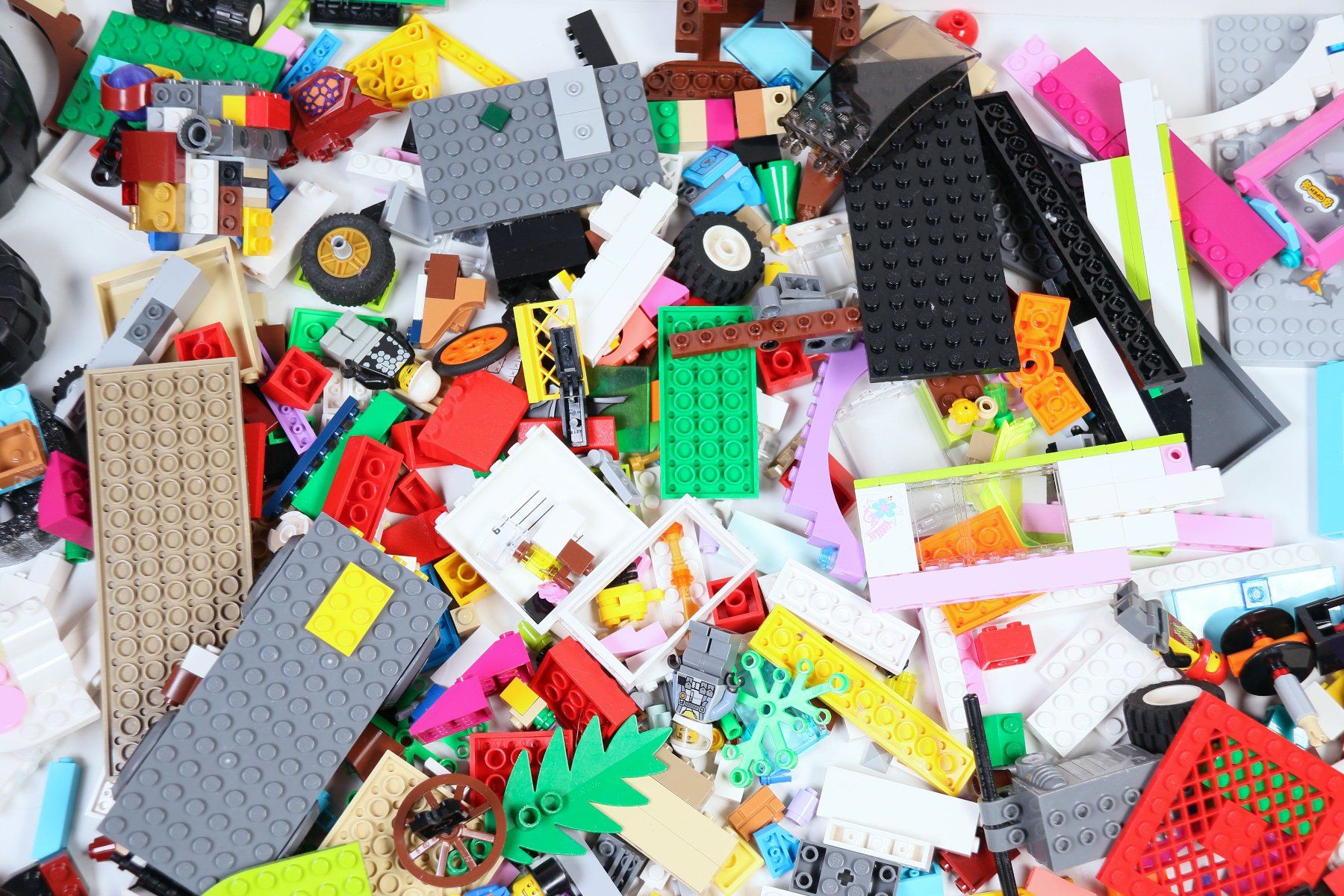 Lego Kit di costruzioni: 1.5 kg. Legoteile mit Minifiguren – Usato da Hettlingen venduto da Scholi99 2