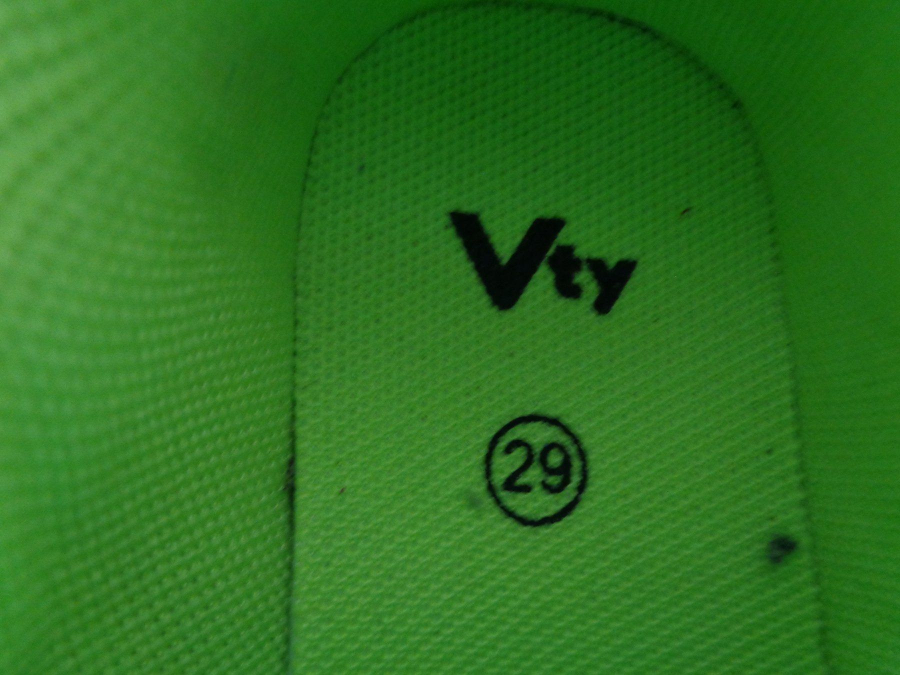 Scarpe per ragazzi: Kinder Turnschuh/ Trekkingschuh Gr 29 neu – Nuovo (secondo la descrizione) da Dietikon venduto da chroetli77 2