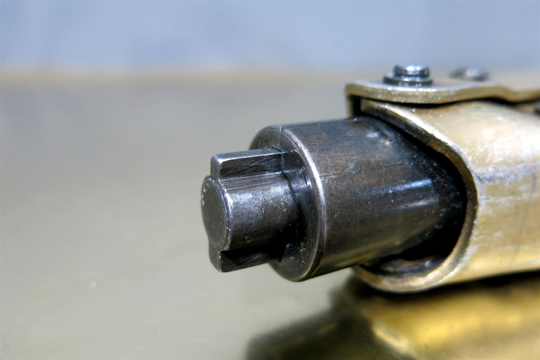 Tutti gli attrezzi: Greenlee 720 Keilnuten-Knabberer Nibbler – Usato da Laufenburg venduto da Sirluger 2