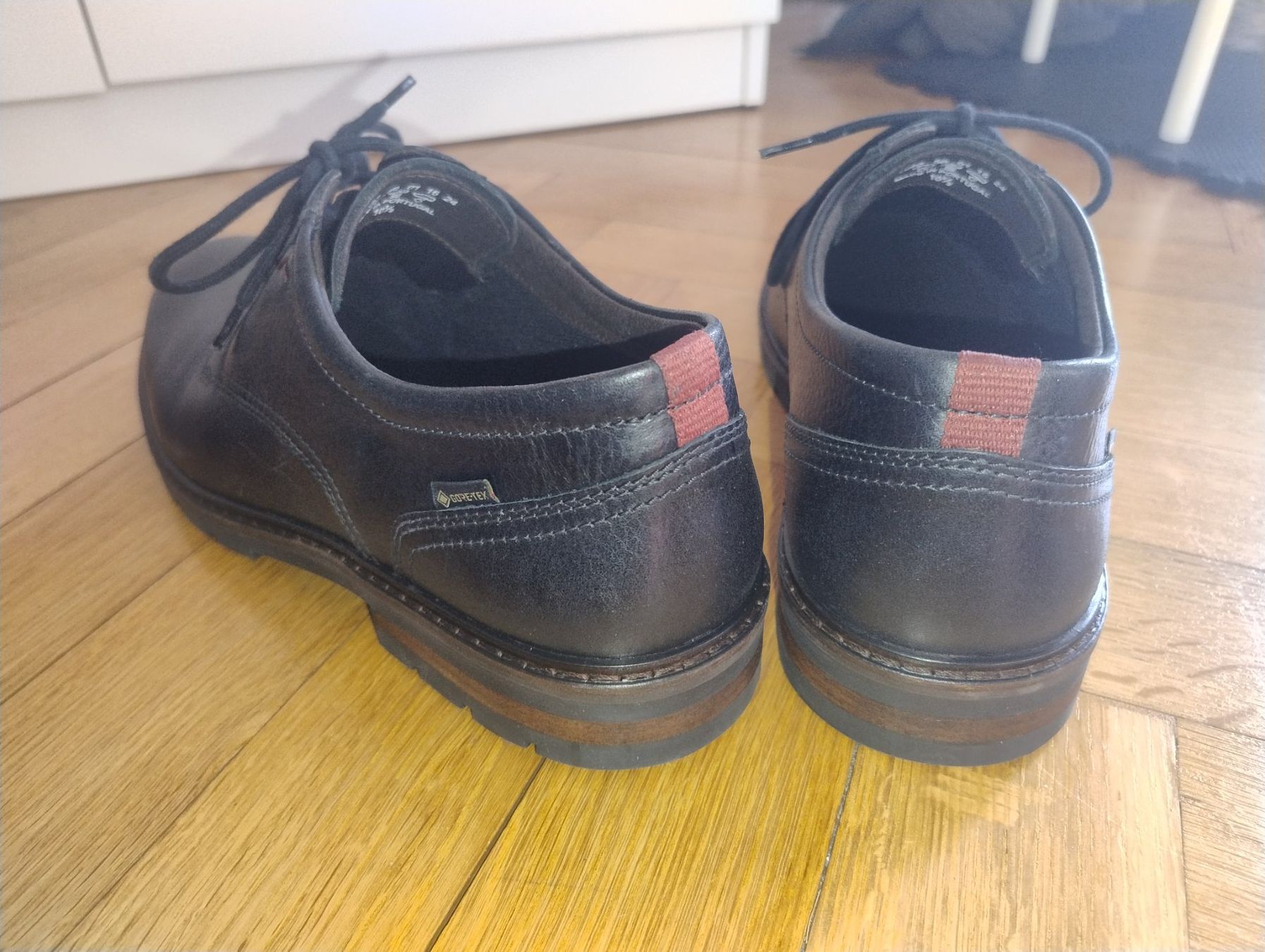 Gabor Scarpe da uomo: Chaussure, gortex, cuire, 45 pius gabor – Usato da Renens VD venduto da estilpres 2