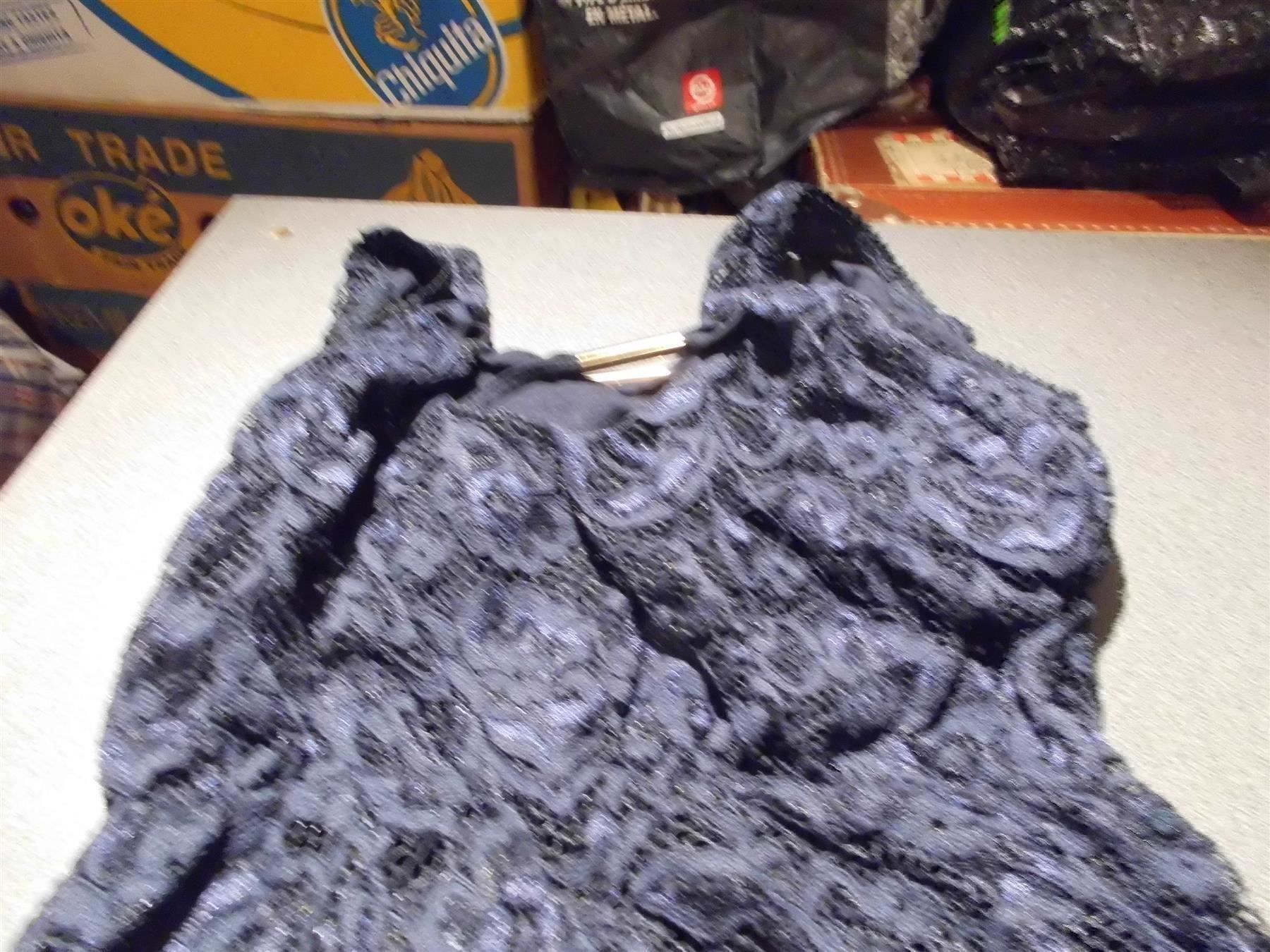 Kleider: Kleid ca. Grösse 34/36, dunkelblau, Spitzen – Gebraucht aus Zürich von Motzkuh 1