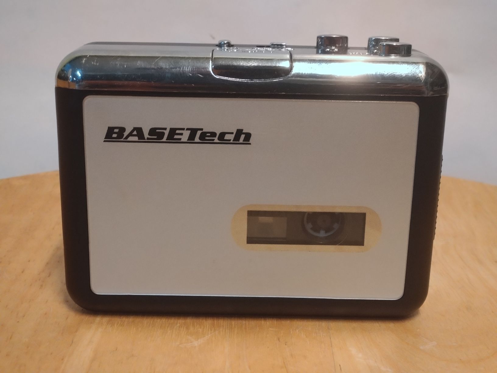 Tragbarer Mediaplayer: BASETech BR602 lecteur cassettes audio Walkman TBE USB  – Gebraucht aus Farvagny-le-Grand von LaCaverne