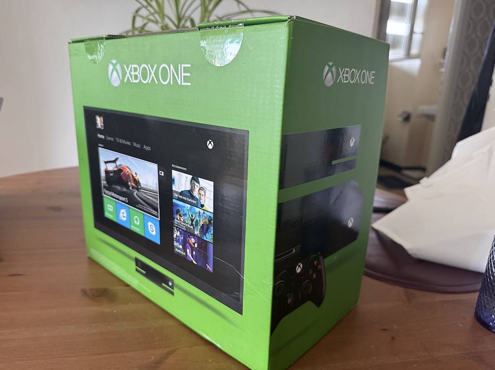 Console: Console Xbox one 500 Go + 3 jeux – Usato da Genève venduto da tit_qcm8 1