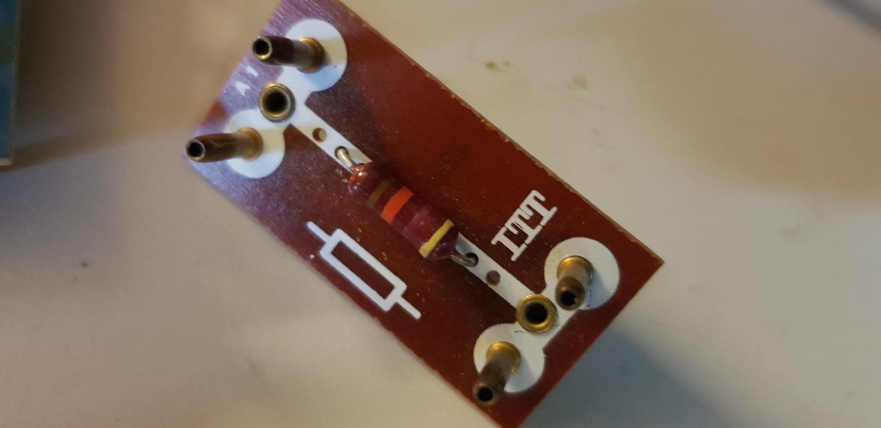 Elektronikbauteile: Elektronik-Bausteine ITT – Gebraucht aus Frauenfeld von Tozz 2