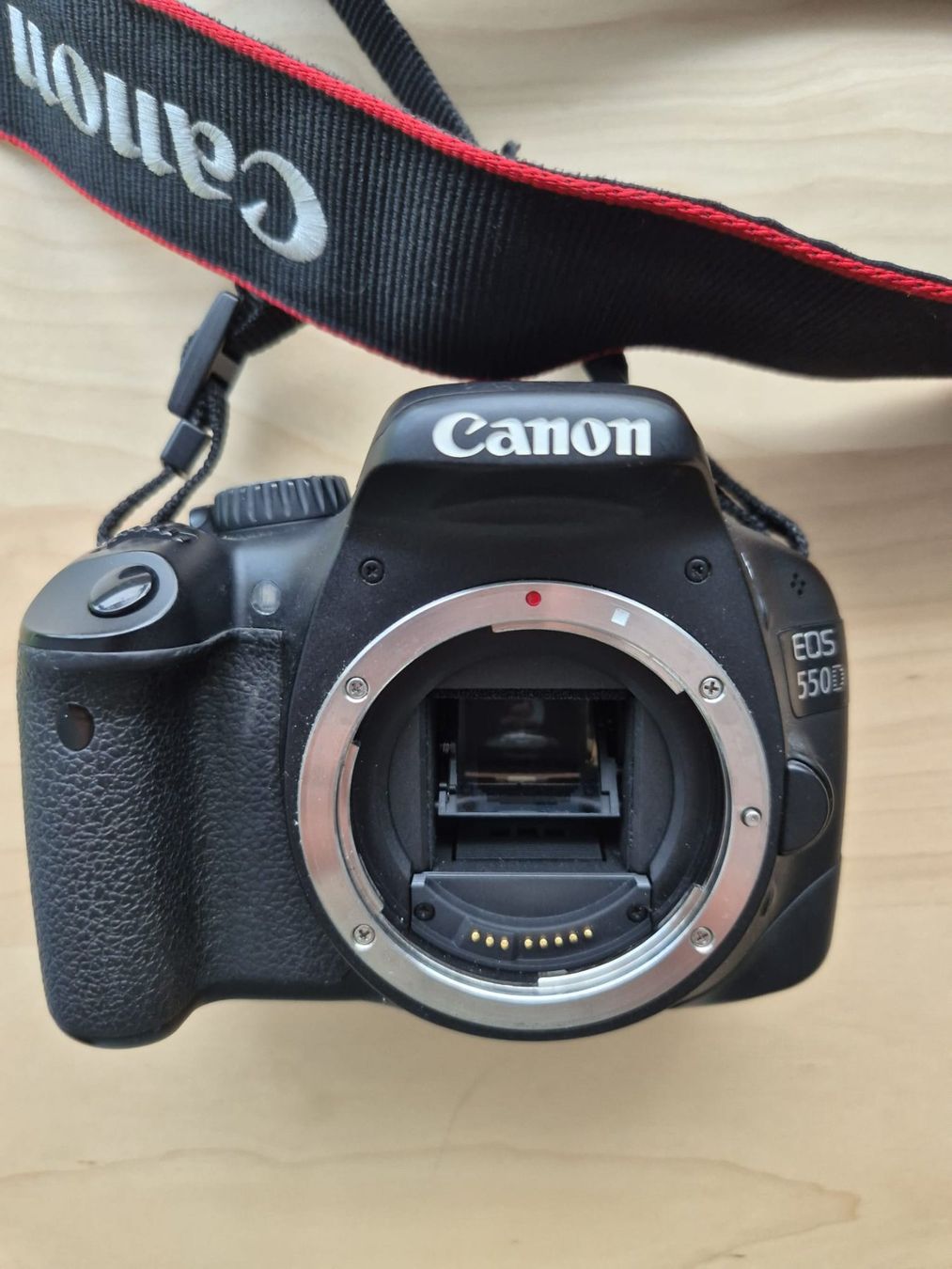 Canon Fotocamera: Canon EOS 550D (Boîtier nu) – Usato da La Chaux-de-Fonds venduto da max_sz85 1