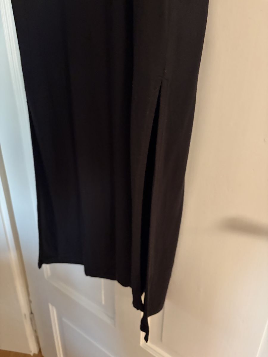 H&M Robes: schwarzes Basic Sommerkleid – D'occasion à Zürich par oli_9dhs 4