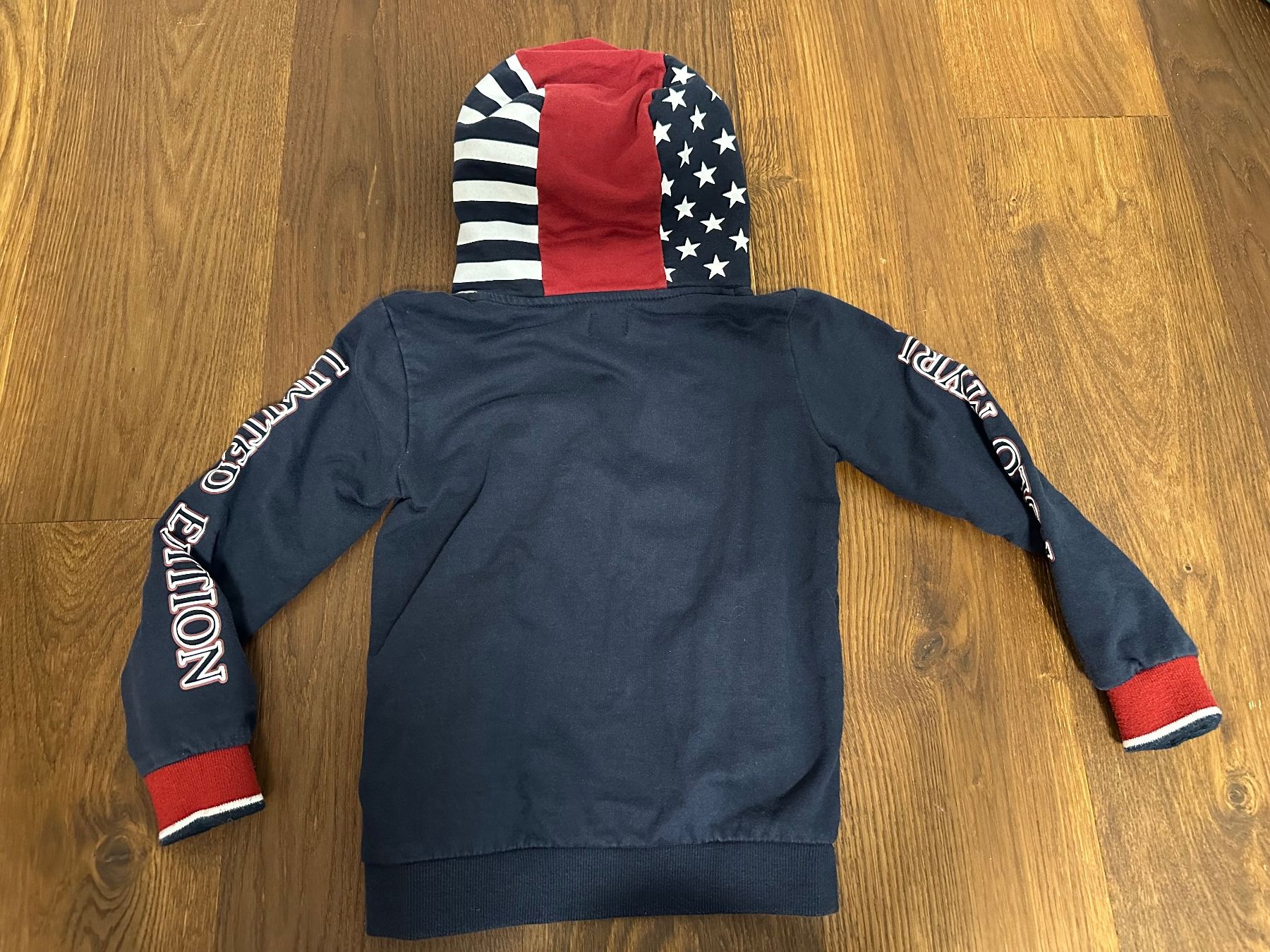 Maglioni & Felpe: Hoodie Grösse 128 – Usato da Brunnen venduto da annitime 2