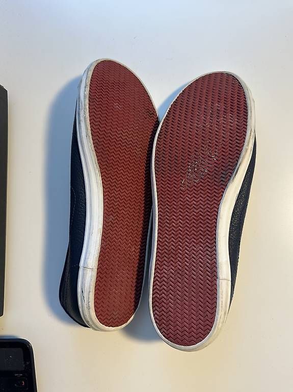 Lacoste Scarpe da donna: Lacoste Sneaker – Usato da Zürich venduto da PetraBallon 1