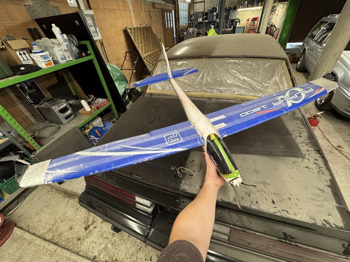 RC Modellbau: Segelflugzeug stark motorisiert – Defekt aus Oeschenbach von Cyrax01