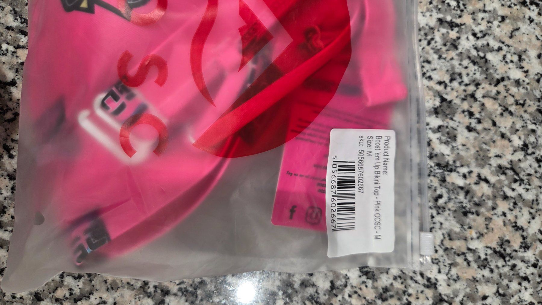 Badekleider & Bikinis: Bikini Oberteil OOSC pink neu – Gebraucht aus Hittnau von mzee23 1