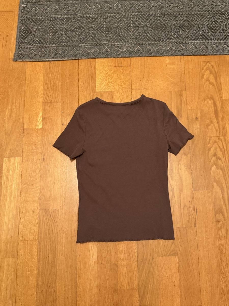 H&M T-shirts: T-Shirt H&M Braun Grösse S. – D'occasion à Adliswil par StephanieAnnina 7