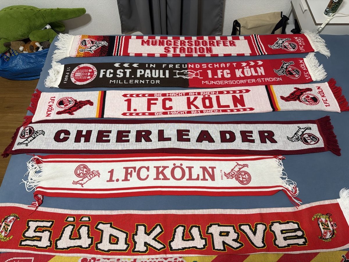 Foulards, Tücher & Schals: Diverse Schals vom 1.FC Köln – Gebraucht aus Bremgarten b. Bern von CordulaGruen 1