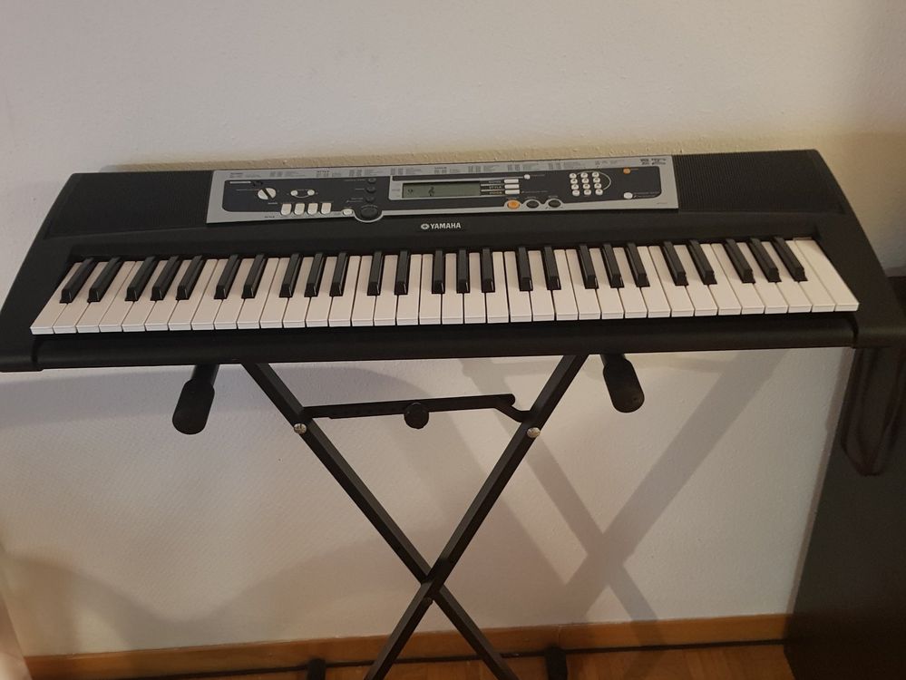 Clavier Yamaha YPT210 / Keyboard Yamaha YPT210 Kaufen auf Ricardo