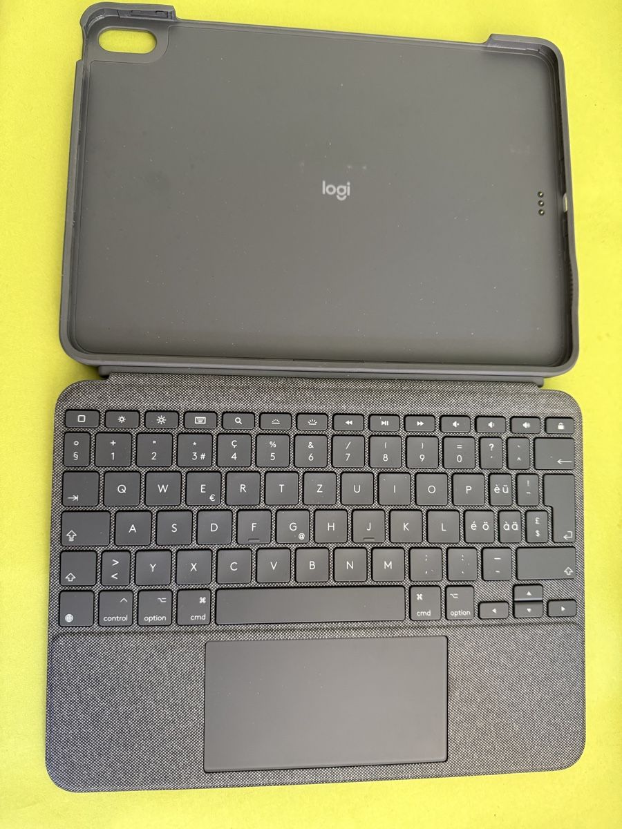 Covers & Taschen: Tastatur-Case – Gebraucht aus Grenchen von Bastet007