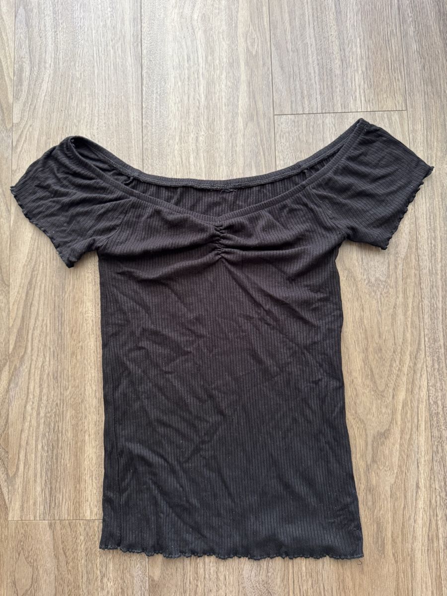T-Shirts: BLACK SHIRT🖤 – Gebraucht aus Dietikon von athiinax