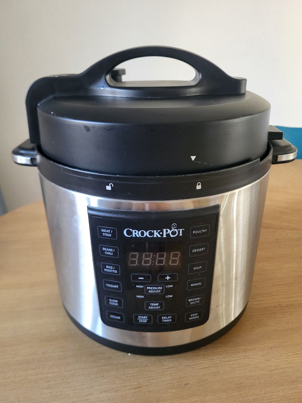 Appareils de cuisine: Slow Cooker (5.6L) – D'occasion à Zürich par jai_k6bl