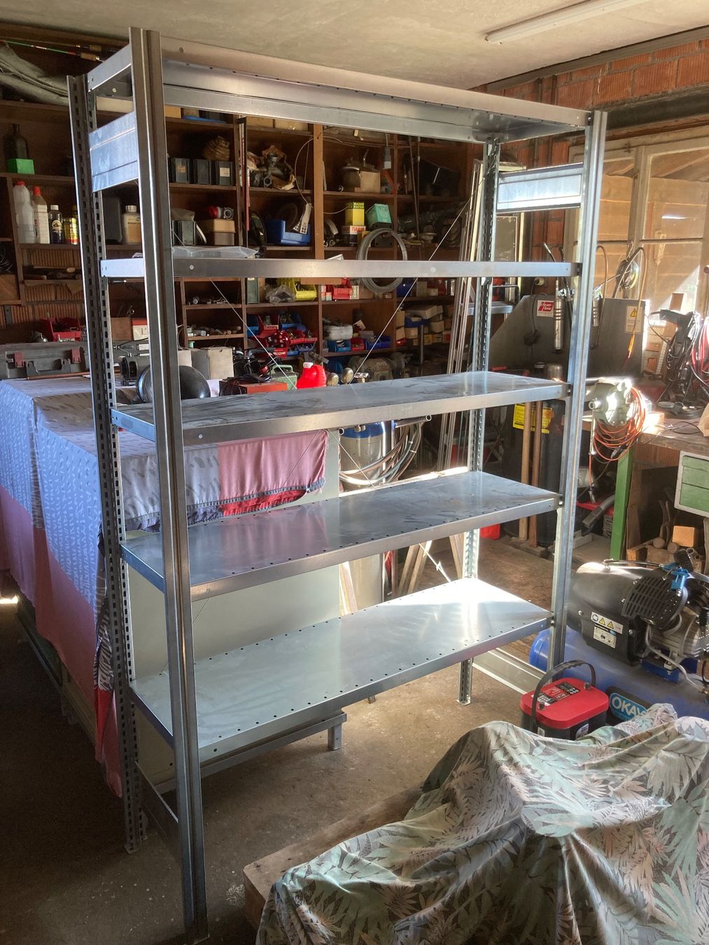 Scaffali: Regal, Gestell, ähnlich Lista, Schäfer usw. – Usato da Lommiswil venduto da Hosi88 1