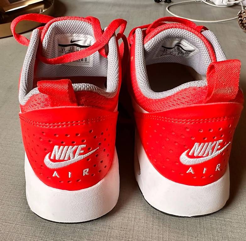 Scarpe da donna: Nike Air Schuh Damen Grösse 38.5  – Usato da Laax GR venduto da InKrisEnd23 3