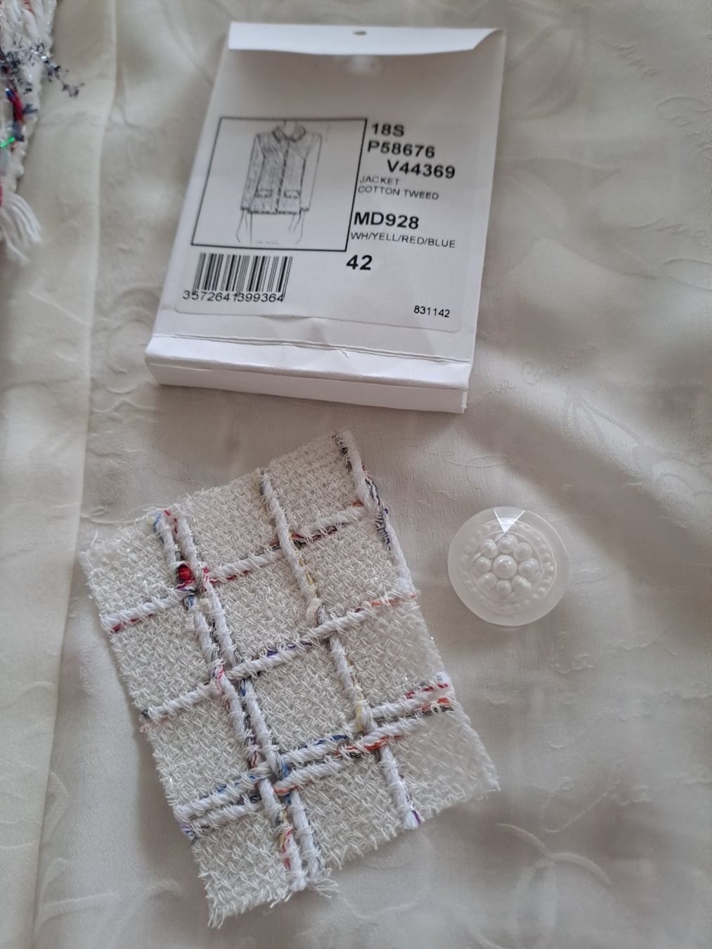 Chanel Giacche: CHANEL Tweed-Jacke Gr. 42 – Nuovo (secondo la descrizione) da Mettau venduto da Rewima 9