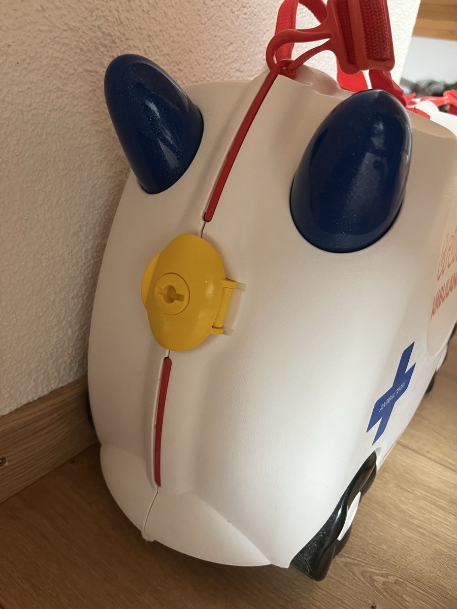 Trunki Reisekoffer: Trunki Kinderkoffer Ambulanz – Gebraucht aus Zuckenriet von ca_ac 2
