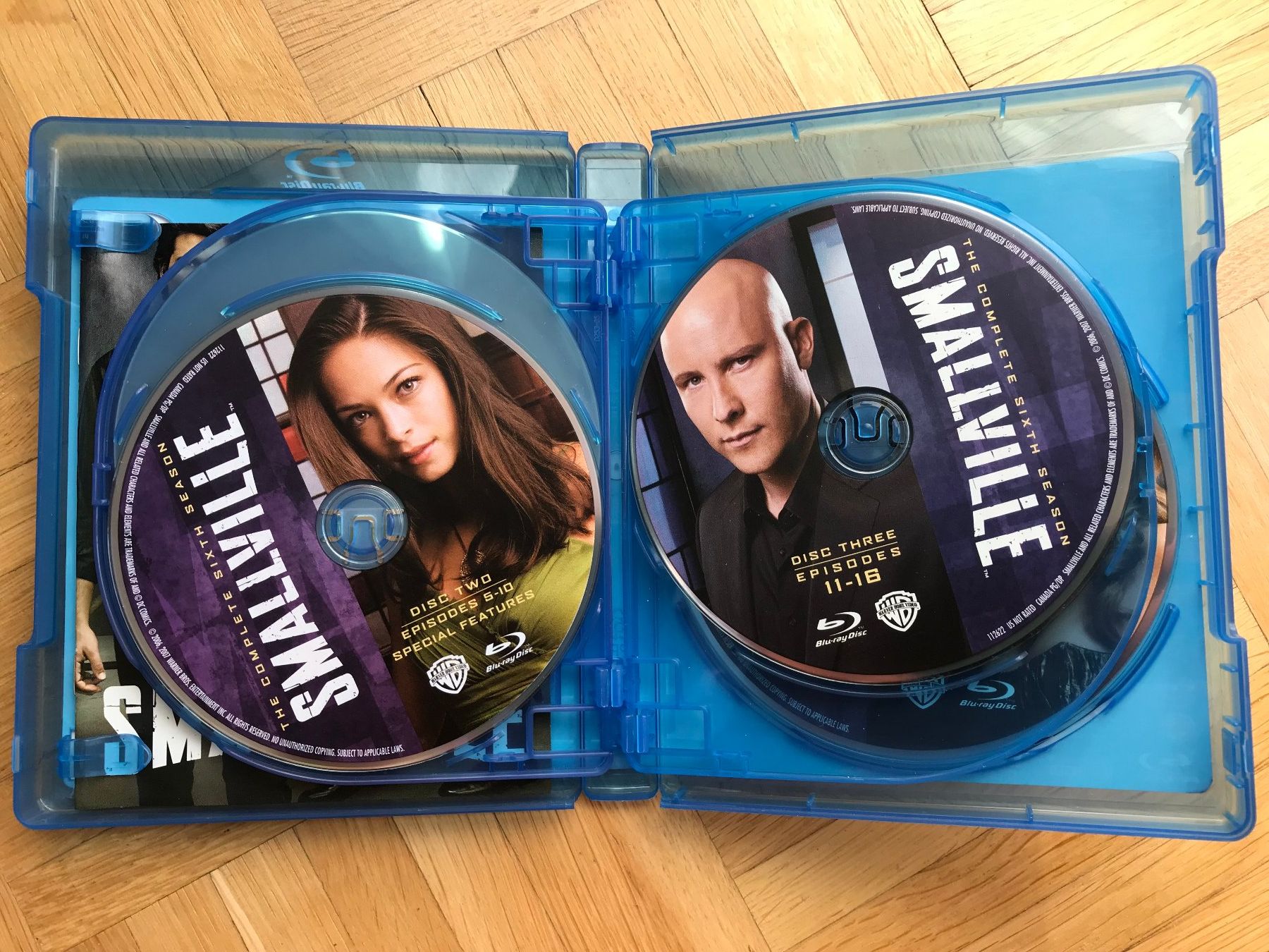 Tutti i DVDs: Smallville - The Complete Sixth Season - Blu-ray – Nuovo (secondo la descrizione) da Zürich venduto da Malcom 2