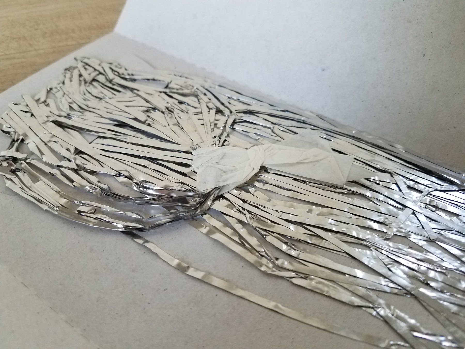 Alle Dekorationen: Qualitäts Stanniol Lametta, original verpackt – Neu und originalverpackt aus Rorschacherberg von Marubium 3