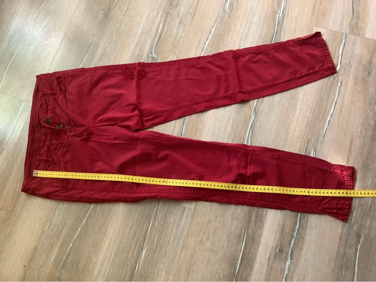 Marc Cain Jeans: Marc Cain Sommerhose rot – Gebraucht aus Uster von eva_hlq9 4