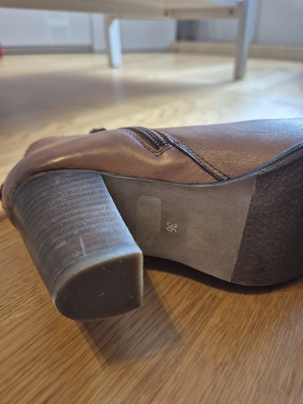 Chaussures femmes: Braune Stiefeletten, Grösse 36 – D'occasion à Luzern par bam_qr5p 3