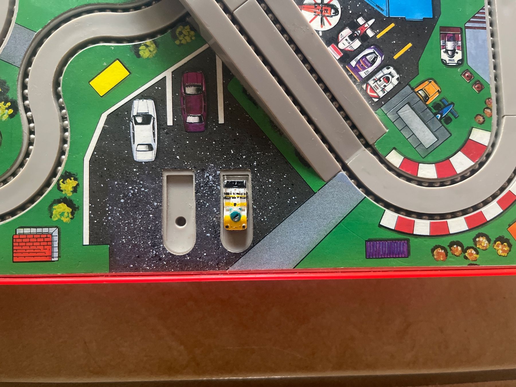 Micro Machines Spielzeuge: Micro Machines Motorized Lap Top Road Race 1992 – Gebraucht aus Vernayaz von Darkfrost 1