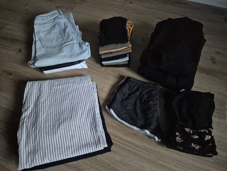 Kleiderpaket Damen Grösse XS/S