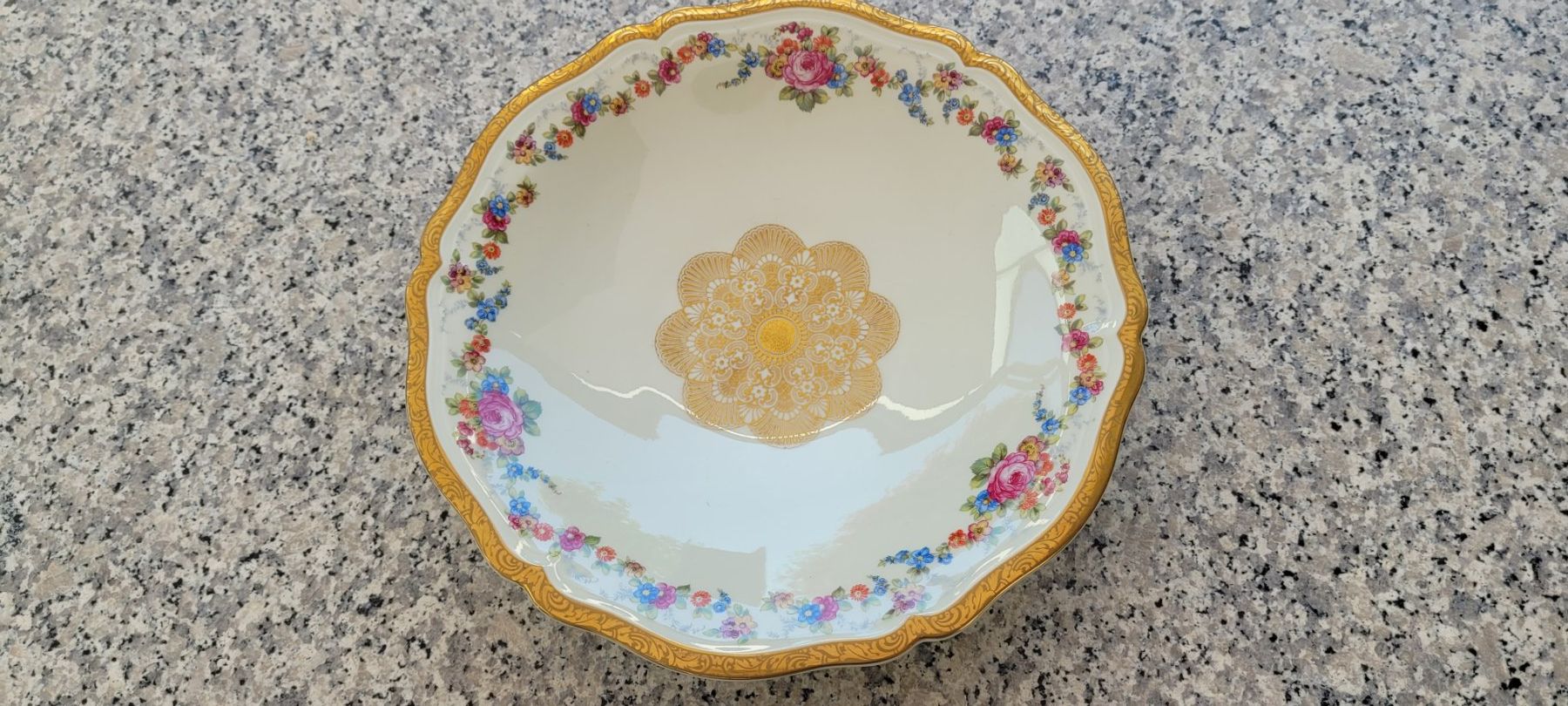 Rosenthal Ciotole: Rosenthal Chippendale Schale mit Goldrand – Usato da Eggersriet venduto da Fredb