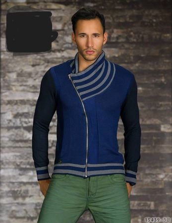 2 Pulls homme originaux, idéal automne! Neufs-jamais portés