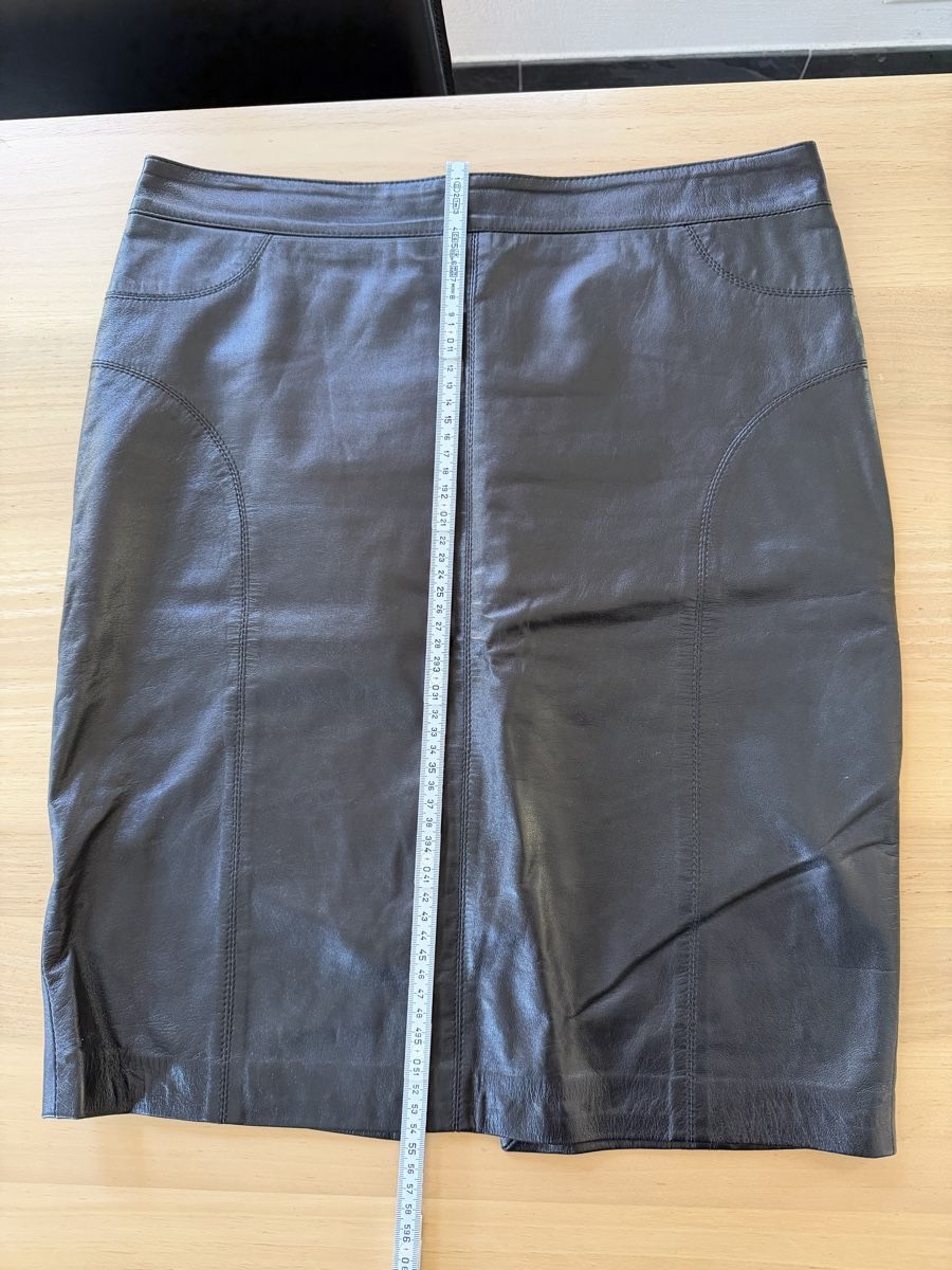 Gonne: Kiton Lederrock – Usato da Ennetbaden venduto da b617 1