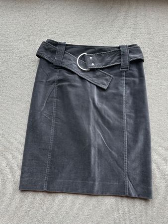 Jupe Purificacion Garcia, taille 38, parfait pour l'hiver